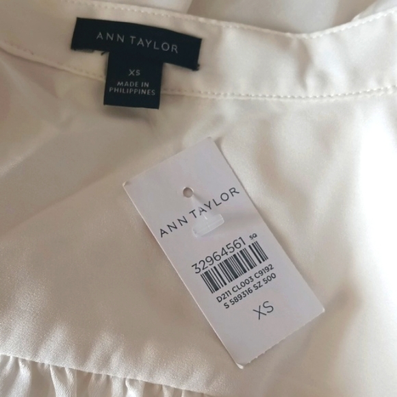 NWT Ann Taylor Pretty Creamy Blouse Made In Philippines Women's Size XS - Picture 8 of 11